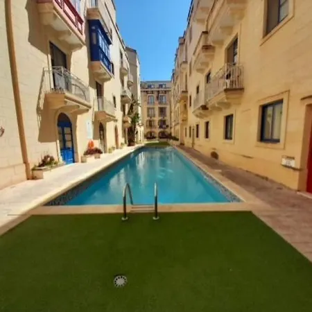 East Breeze Penthouse Mgarr