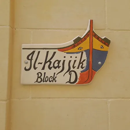 East Breeze Penthouse * Mgarr