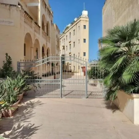 East Breeze Penthouse Appartamento