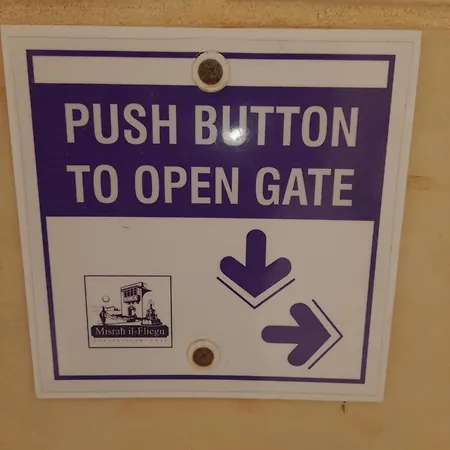 East Breeze Penthouse Appartamento Mgarr