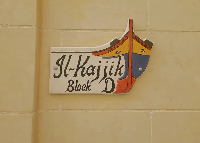 East Breeze Penthouse * Mgarr