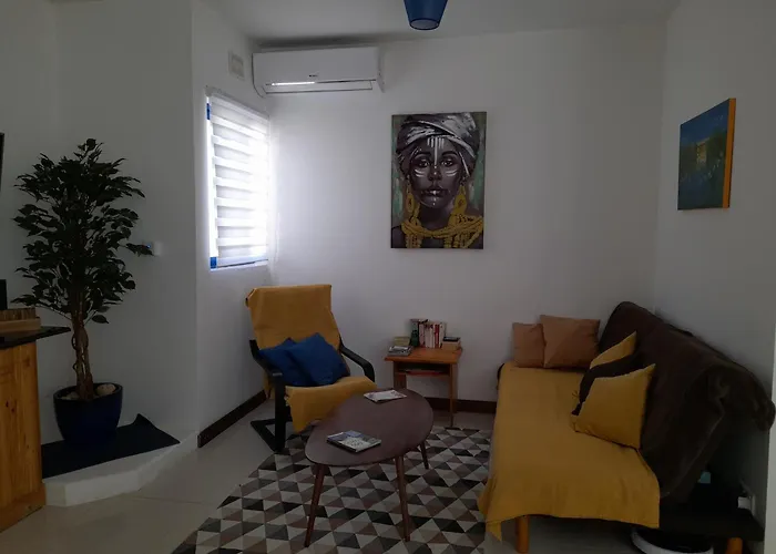 아파트 East Breeze Penthouse Mgarr